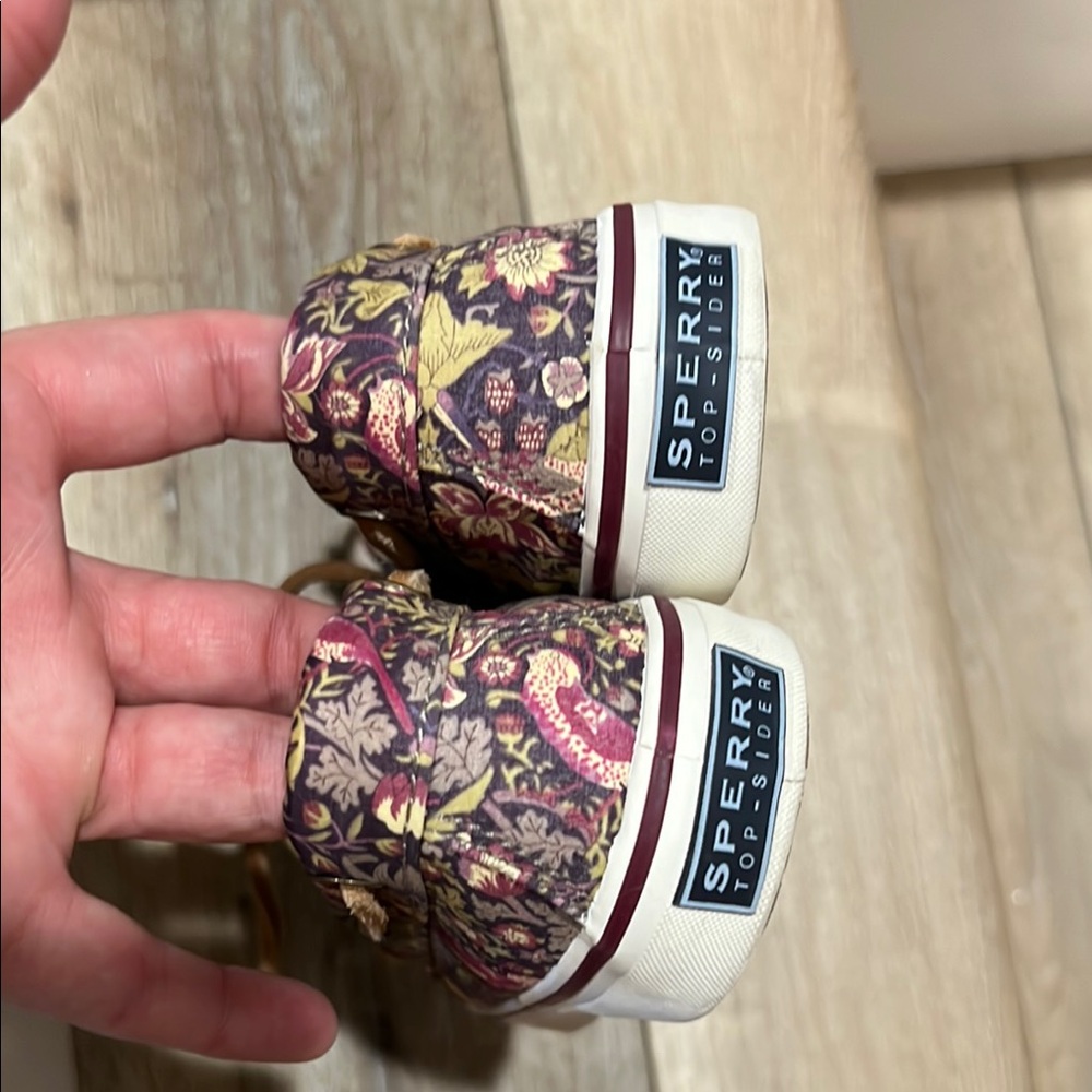 Sperry, Floral Canvas Women's Boat Shoes; top-sider loafers, size 5.5 - Picture 8 of 10